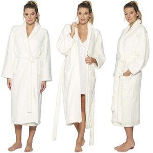 Barefoot Dreams Cozychic Adult Robe in Pearl (Size 3)